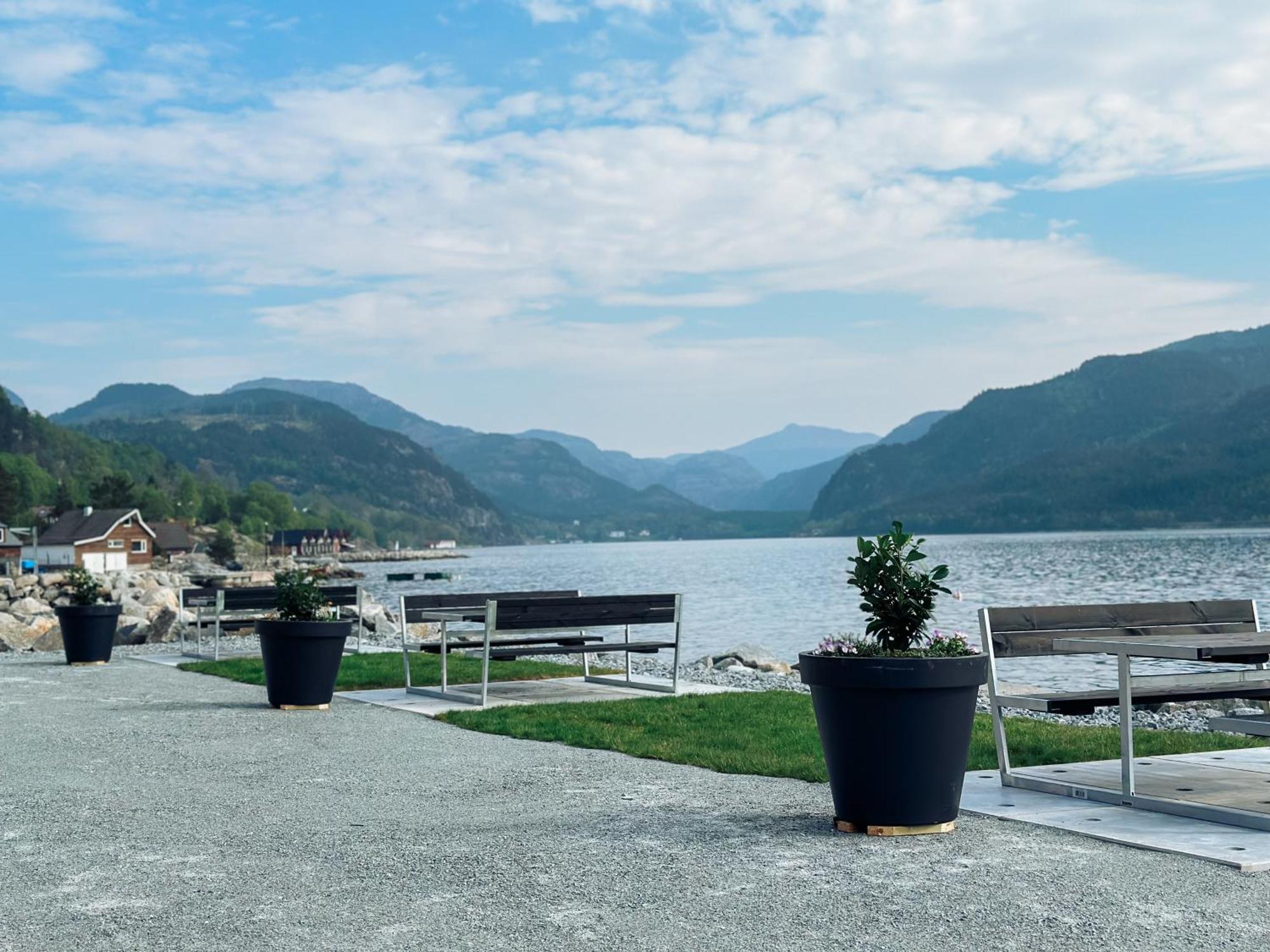 Preikestolen Panorama - Seaside Apartments Jorpeland Luaran gambar