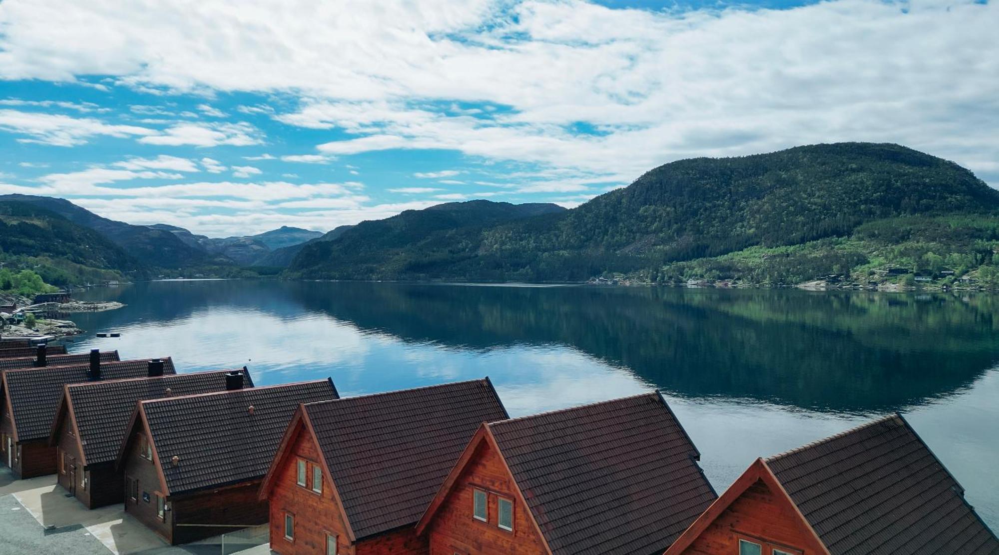 Preikestolen Panorama - Seaside Apartments Jorpeland Luaran gambar