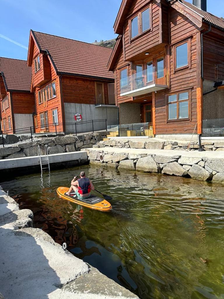 Preikestolen Panorama - Seaside Apartments Jorpeland Luaran gambar