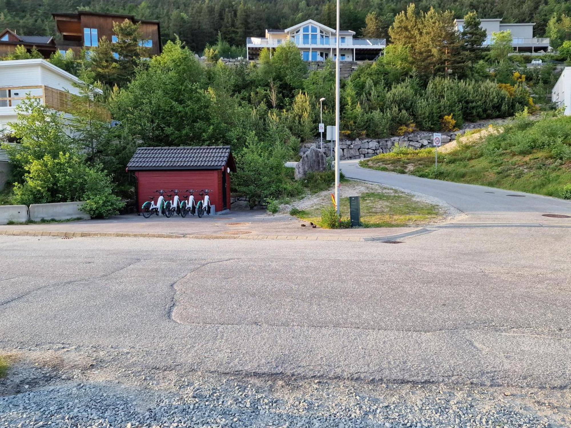 Preikestolen Panorama - Seaside Apartments Jorpeland Luaran gambar